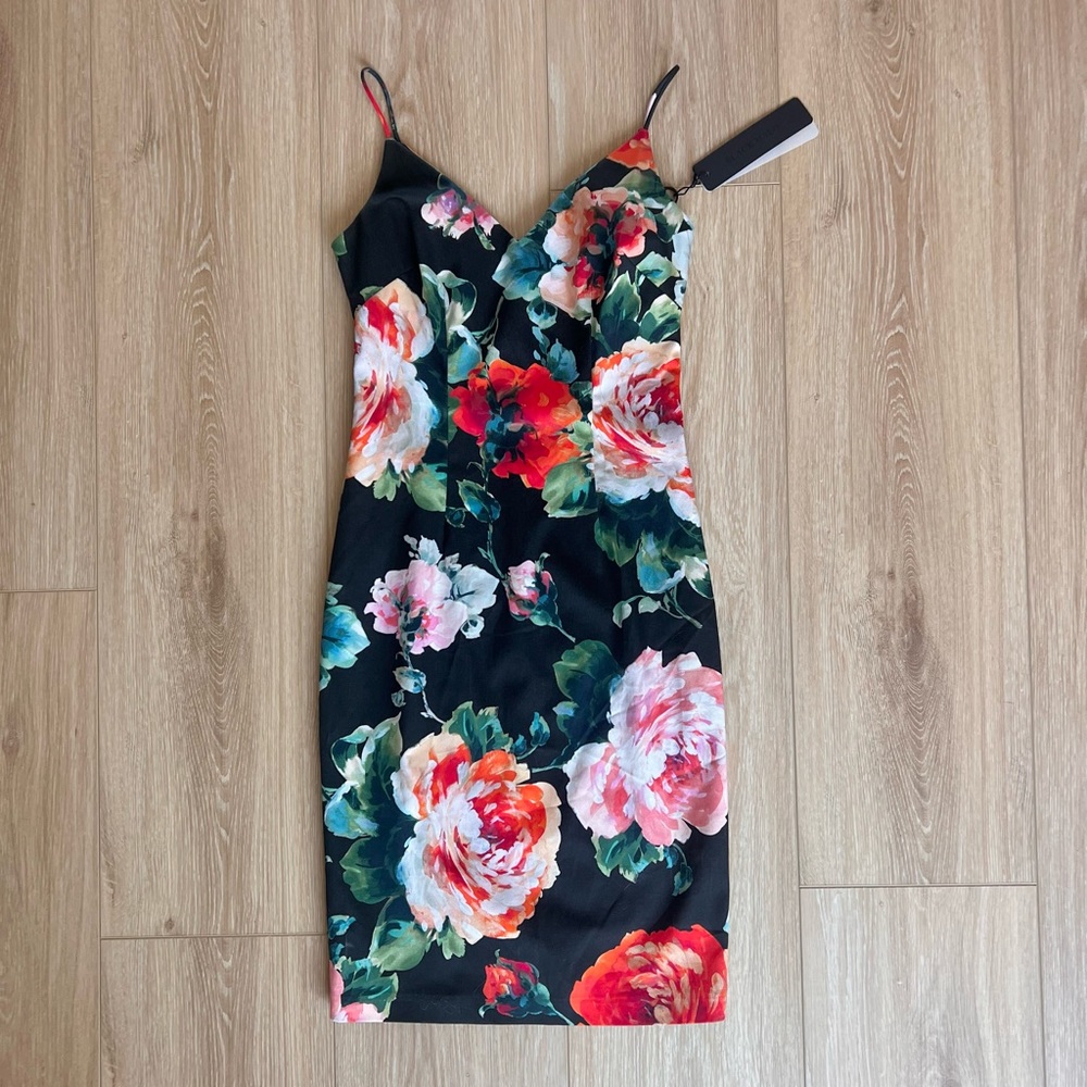 NWT Amorie Floral Print Sheath Dress